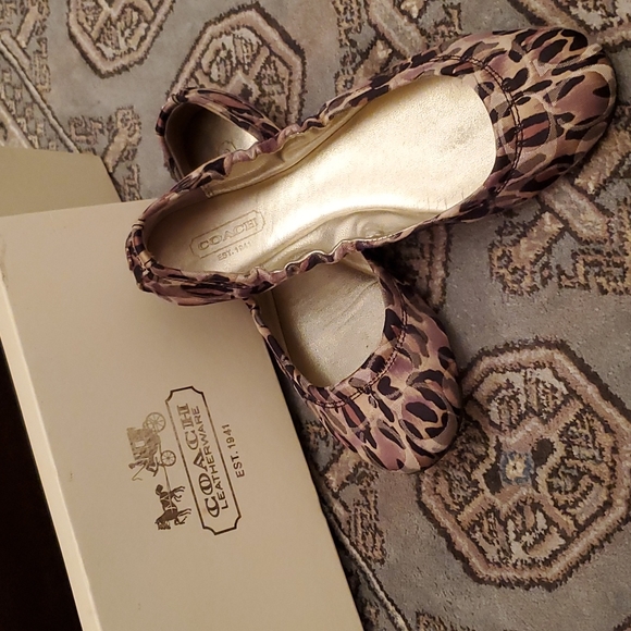 Vintage Coach Leopard Print Ballerina Flats Size 6B - Picture 2 of 4